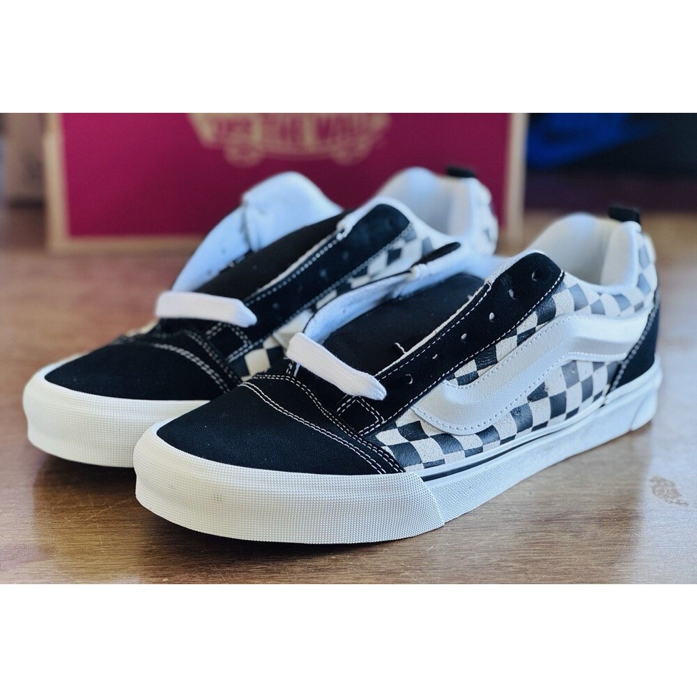 Men’s Size 12 Vans Knu Skool Checkerboard Black True White VN000D22BPB NIB